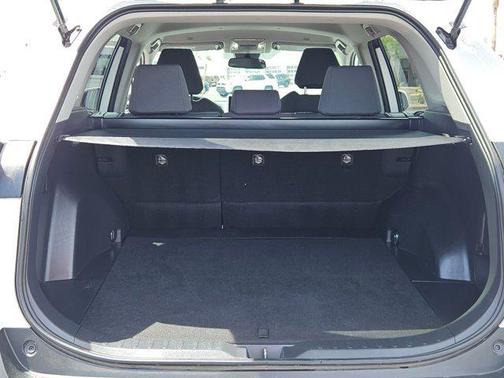 Ice Cap 2024 Toyota RAV4 XLE