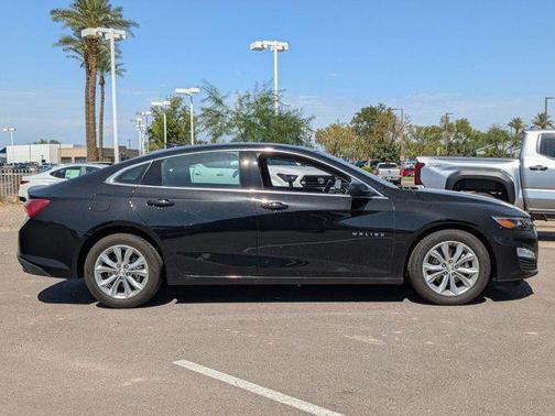2022 Chevrolet Malibu FWD LT