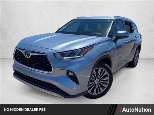 Moon Dust 2021 Toyota Highlander Platinum