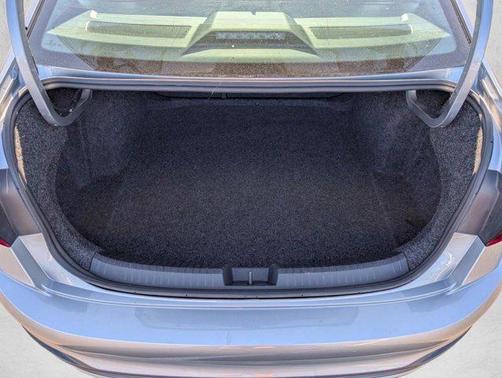 Platinum Gray Metallic 2024 Volkswagen Jetta 1.5T SE