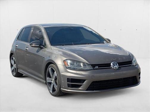 2016 Volkswagen Golf R 4-Door
