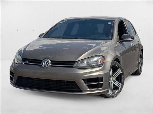 2016 Volkswagen Golf R 4-Door
