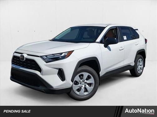 2025 Toyota RAV4 LE