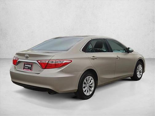 Creme Brulee Mica 2015 Toyota Camry LE
