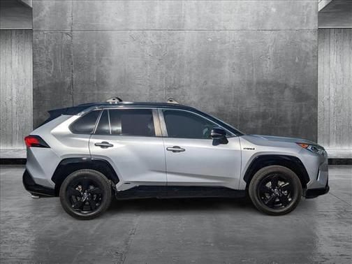 2019 Toyota RAV4 Hybrid SE