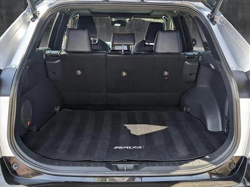 2019 Toyota RAV4 Hybrid SE