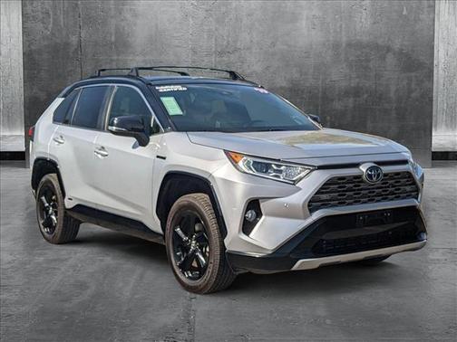 2019 Toyota RAV4 Hybrid SE
