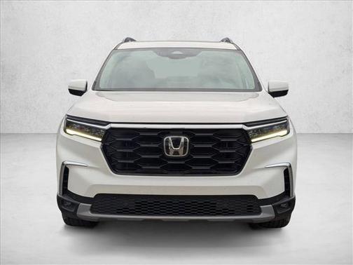 2023 Honda Pilot Touring 8-Passenger