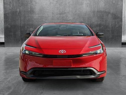 2025 Toyota Prius LE