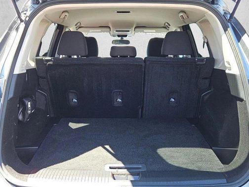 Gun Metallic 2024 Nissan Rogue S