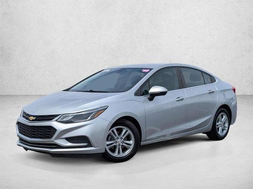 Silver Ice Metallic 2018 Chevrolet Cruze LT