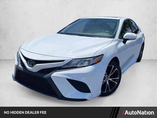 Super White 2020 Toyota Camry SE