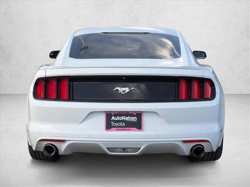 2017 Ford Mustang EcoBoost