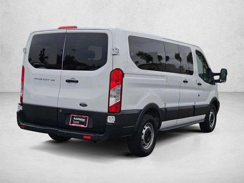 Oxford White 2017 Ford Transit-150 XL