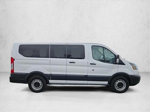 Oxford White 2017 Ford Transit-150 XL