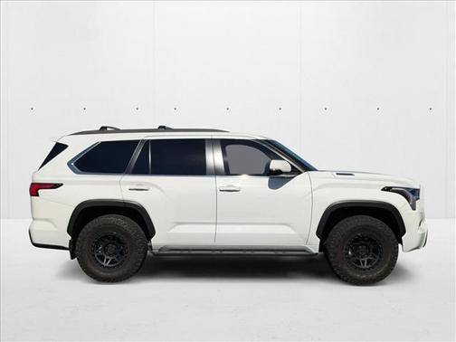 2024 Toyota Sequoia SR5