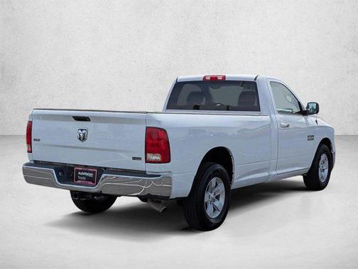 Bright White Clearcoat 2017 RAM 1500 SLT