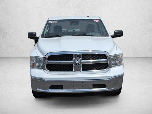 Bright White Clearcoat 2017 RAM 1500 SLT