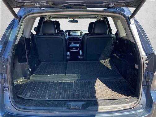 Nautical Blue Metallic 2016 Toyota Highlander XLE