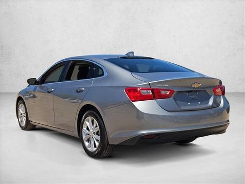 Sterling Gray Metallic 2023 Chevrolet Malibu FWD 1LT