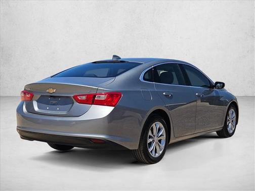 Sterling Gray Metallic 2023 Chevrolet Malibu FWD 1LT