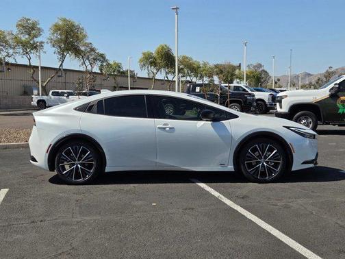 2024 Toyota Prius XLE