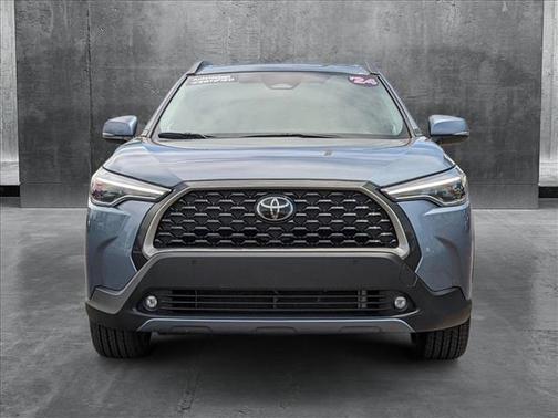 2024 Toyota Corolla Cross XLE