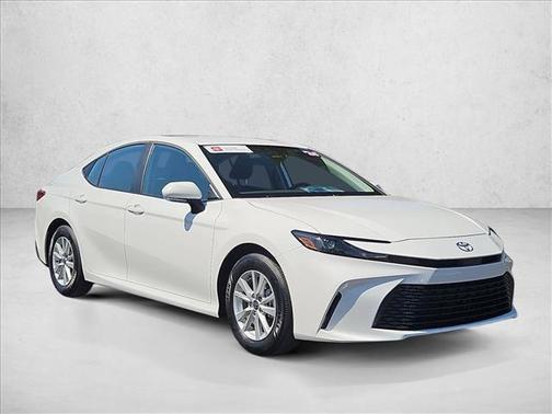 Ice Cap 2026 Toyota Camry LE