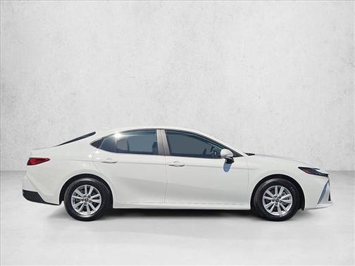 Ice Cap 2026 Toyota Camry LE