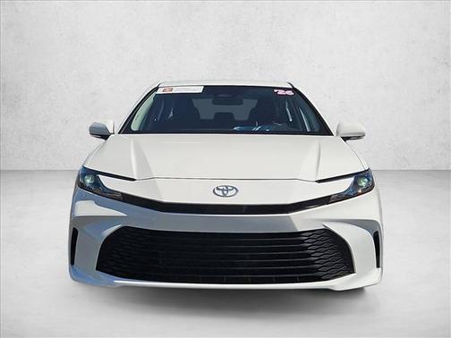 Ice Cap 2026 Toyota Camry LE