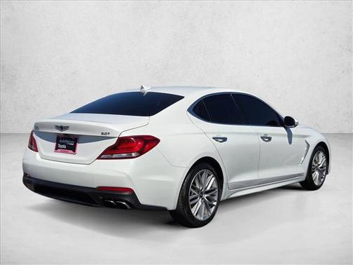 Uyuni White 2020 Genesis G70 2.0T RWD