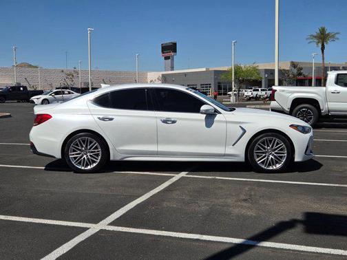 2020 Genesis G70 2.0T RWD