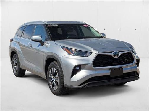2024 Toyota Highlander XLE