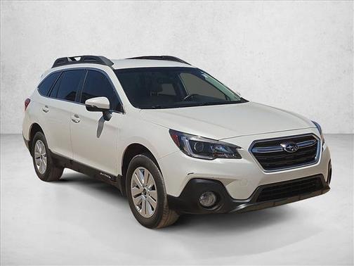 Crystal White Pearl 2018 Subaru Outback 2.5i Premium