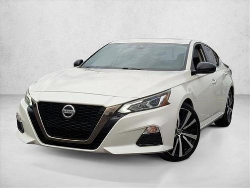 2020 Nissan Altima SR FWD