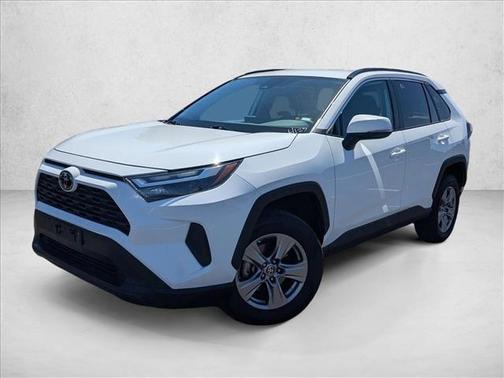 Ice Cap 2024 Toyota RAV4 XLE