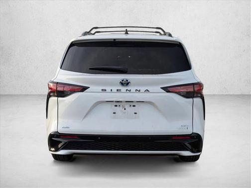 2023 Toyota Sienna XSE 7 Passenger