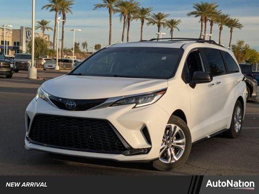 2023 Toyota Sienna XSE 7 Passenger