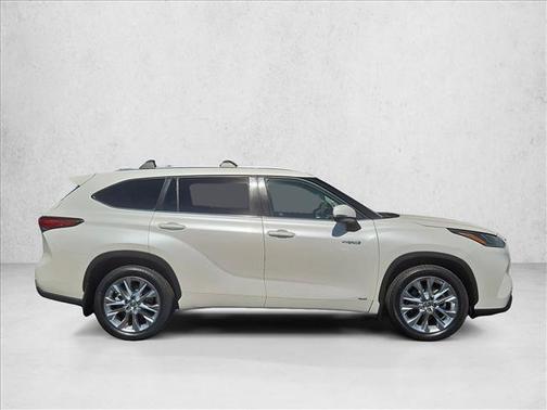 Blizzard Pearl 2020 Toyota Highlander Hybrid Limited