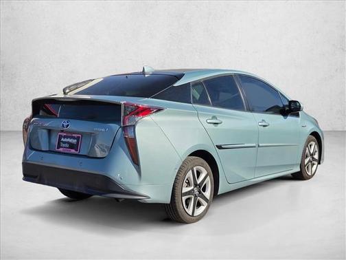 2017 Toyota Prius Four Touring