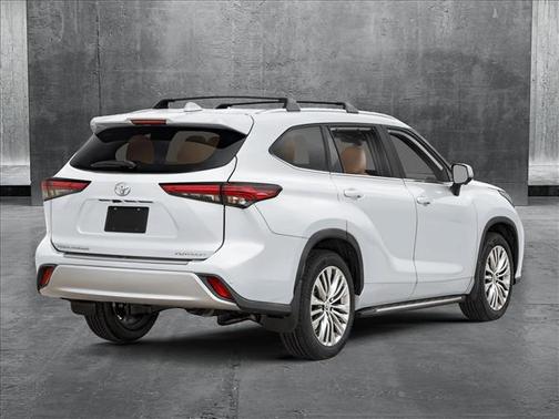 2025 Toyota Highlander Platinum