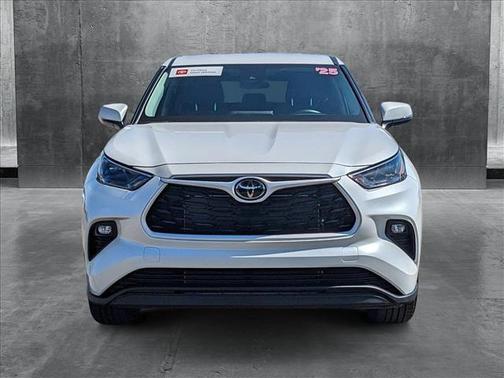 2025 Toyota Highlander LE