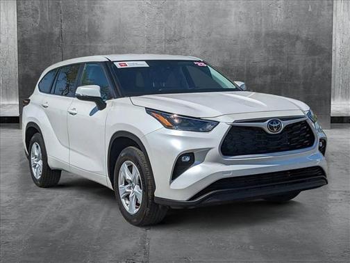 2025 Toyota Highlander LE