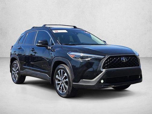 Jet Black 2022 Toyota Corolla Cross XLE