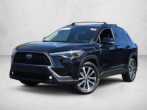 Jet Black 2022 Toyota Corolla Cross XLE