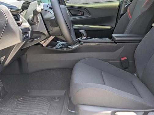 2025 Toyota Prius L