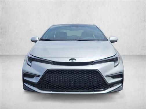 Classic Silver Metallic/Midnight Black Metallic 2026 Toyota Corolla XSE