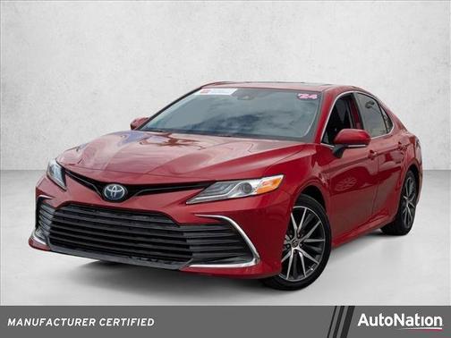 2024 Toyota Camry Hybrid XLE