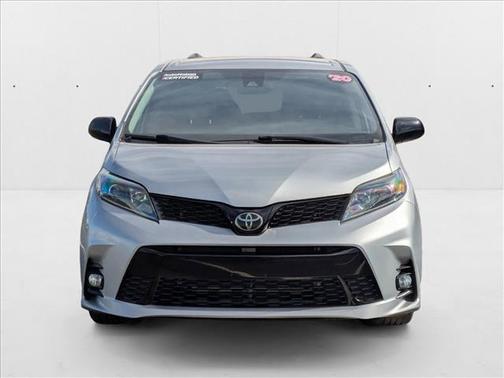 2020 Toyota Sienna SE