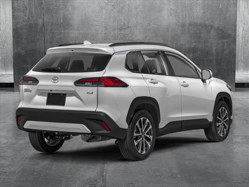 2025 Toyota Corolla Cross XLE